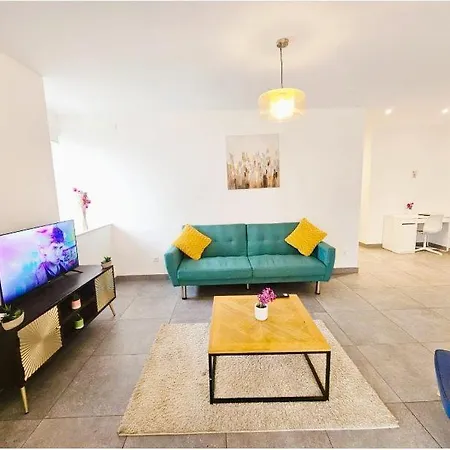 Appartamento Exclusive Retreat- 3 Bedrooms, Terrace&parking Lussemburgo