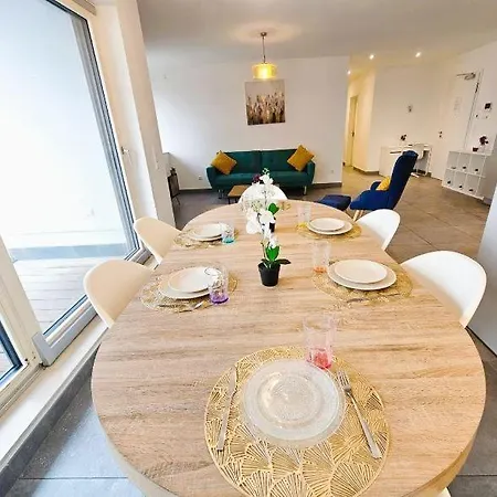 Exclusive Retreat- 3 Bedrooms, Terrace&parking